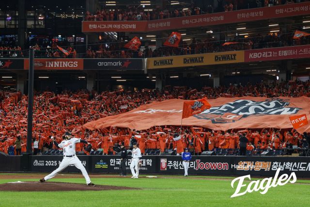 한화 외국인 투수 코디 폰세가 24일 대전한화생명볼파크에서 열린 삼성과 PO 5차전에 선발등판해 역투하고 있다. 사진제공｜한화 이글스