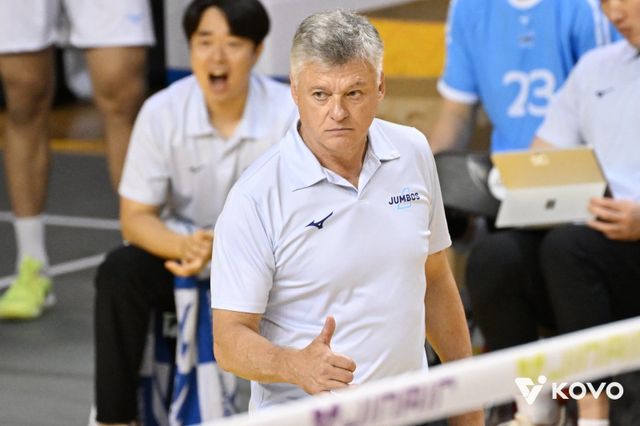 헤난 달 조토 대한항공&nbsp;감독은&nbsp;26일 KB손해보험과 원정경기에서 세트스코어 1-3으로 패한 뒤&nbsp;“상식적으로 얘기를 해야 한다. 우리가 무엇이 부족했는지를 알아야 한다. 모두 최선을 다했지만, 그것을 이루지 못했다면 선수 개인이 아니라 팀 전체로서 느껴야 한다”고 말했다. 사진제공｜KOVO