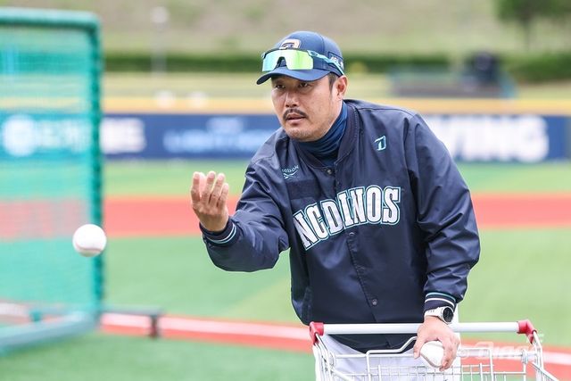 이호준 NC 감독은 감독 데뷔 첫해였던 2025시즌을 스스로 냉철하게 돌아봤다. 시즌 초반 경험을 통해 다음 시즌 실수를 반복하지 않으리라 다짐했다. 사진제공｜NC 다이노스