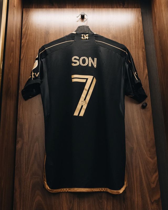30일 오스틴과 MLS PO 1라운드 1차전을 앞두고 손흥민의 유니폼이 BMO 스타디움 라커룸에 걸려있는 모습. 사진출처｜LAFC 페이스북