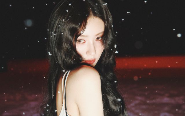 i-dle 미연이 3년 6개월 만에 두 번째 미니 앨범 ‘MY, Lover’를 발매하며 솔로 활동을 재개한다. 타이틀곡 ‘Say My Name’과 선공개곡 ‘Reno (Feat. Colde)’를 통해 극과 극의 사랑 감정을 담아 솔로 아티스트로서 한층 성장한 모습을 보여준다. 사진제공|큐브 엔터테인먼트