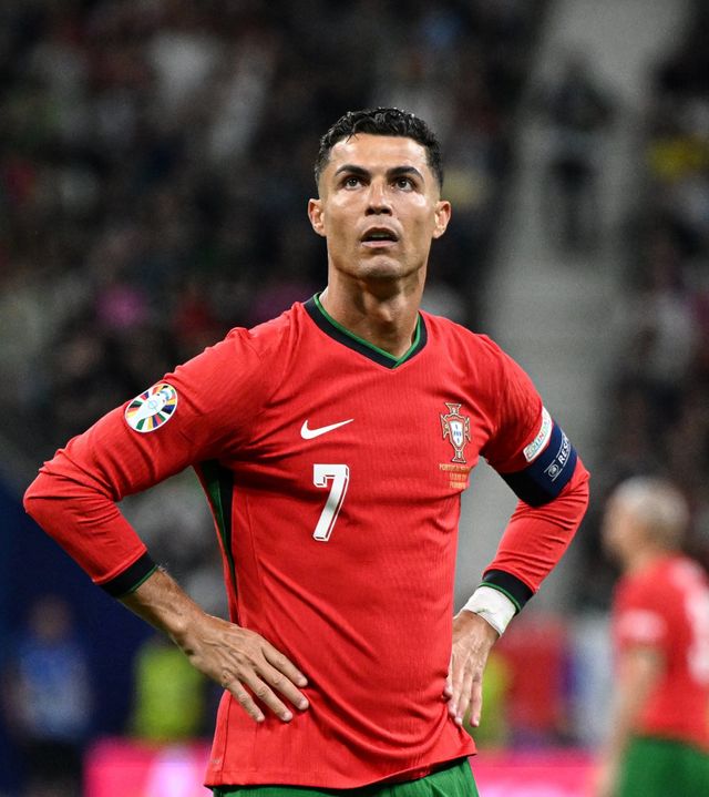 호날두가 공식석상에서 은퇴를 언급해 눈길을 모았다. 마지막 월드컵이 될 2026북중미월드컵에서 우승컵을 차지하고 1~2년 뒤 은퇴해 아들인 호날두 주니어를 뒷바라지 하는 게 목표다. 신화뉴시스