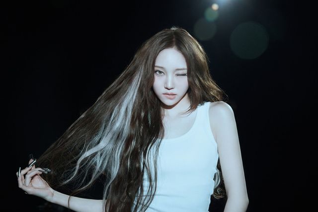 [사진=더블랙레이블 제공]