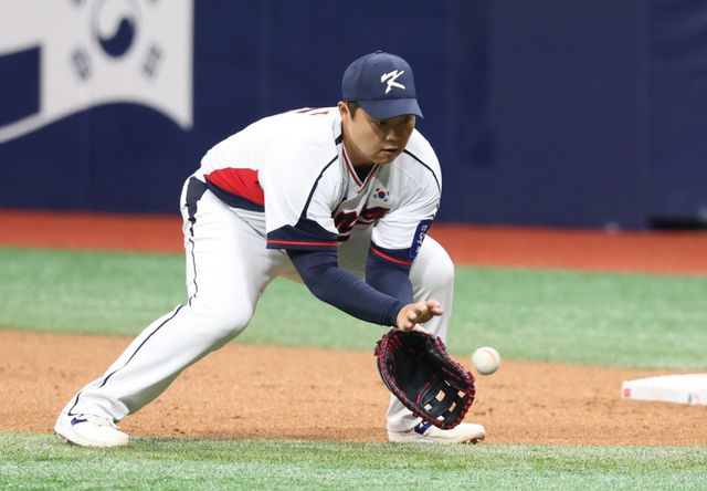 한동희는 2군에서 상무 소속으로 기량을 갈고닦았다. 2군에서 준비한 걸 국제경기에서 증명하겠다는 각오다.｜뉴시스