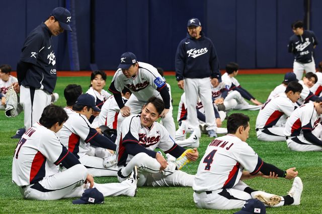 류지현 감독이 이끄는 한국 야구대표팀은 ‘K-베이스볼 시리즈’ 일본과 두 차례 평가전서 1무1패를 기록했다. 선수단 기량을 점검하며 내년 WBC에 기대할 점과 나아가야 할 점을 충분히 파악했다.｜뉴시스
