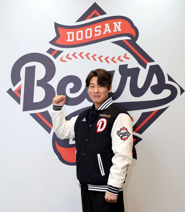 두산은 18일 FA A등급이었던 박찬호를 영입하며 내야진을 보강했다. 하지만 원소속팀 KIA에 20인 보호선수 외 1명의 선수를 내줄 위기에 놓였다. 사진제공｜두산 베어스