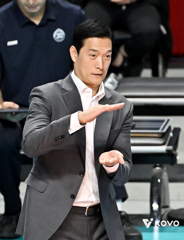 김상우 삼성화재 감독은 현재 부진에서 탈출하려면 영건들의 분발이 필요하다고 얘기했다. 김준우를 비롯한 영건들이 주포 아히의 부담을 덜어줘야 숨통이 트일 것으로 내다봤다. 사진제공│KOVO