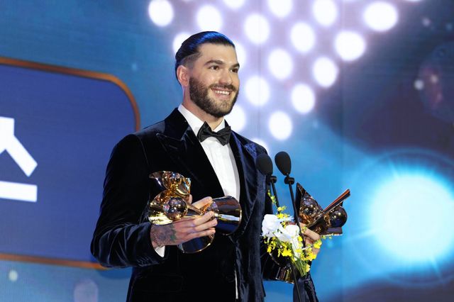 한화 코디 폰세는 24일 롯데호텔월드에서 열린&nbsp; ‘2025 신한 SOL 뱅크 KBO 시상식’서 득표율 76%를 기록하며 리그 MVP로 뽑혔다. 사진제공｜KBO