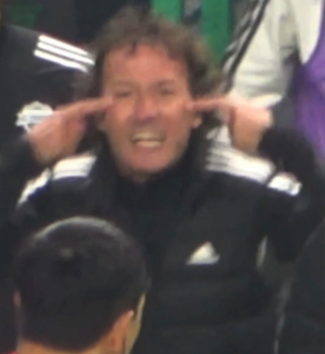 전북이 타노스 수석코치가 인종차별을 이유로 프로축구연맹 상벌위원회로부터 중징계를 받은 것에 대한 재심 청구 절차에 돌입한다. 사진출처｜영상캡처