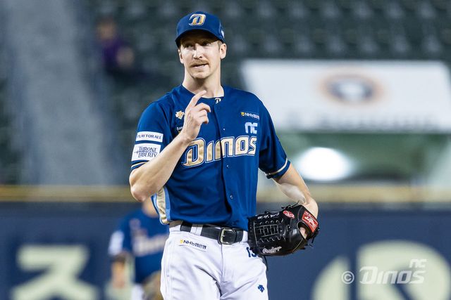 NC는 2026시즌 외국인투수 영입 후보 중 하나로 KBO MVP 출신 에릭 페디를 고려했다. 그러나 협상이 난항을 겪자 다른 영입 후보군을 살펴보려 한다. 사진제공｜NC 다이노스
