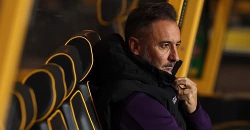 울버햄턴은 2일(한국시간) 공식 홈페이지를 통해 “비토르 페레이라 감독과 결별한다. 그와 그의 코치진은 지난 12월 부임 직후 팀에 즉각적인 변화를 불어넣으며 긍정적인 결과를 냈지만, 이번 시즌의 성적과 경기력은 허용 가능한 수준에 미치지 못했다. 새로운 리더십이 필요하다고 판단했다”고 발표했다. 페레이라 감독뿐 아니라, 그와&nbsp;함께 일하던 코칭스태프 8명도 모두 구단을 떠난다. 사진출처｜울버햄턴 페이스북