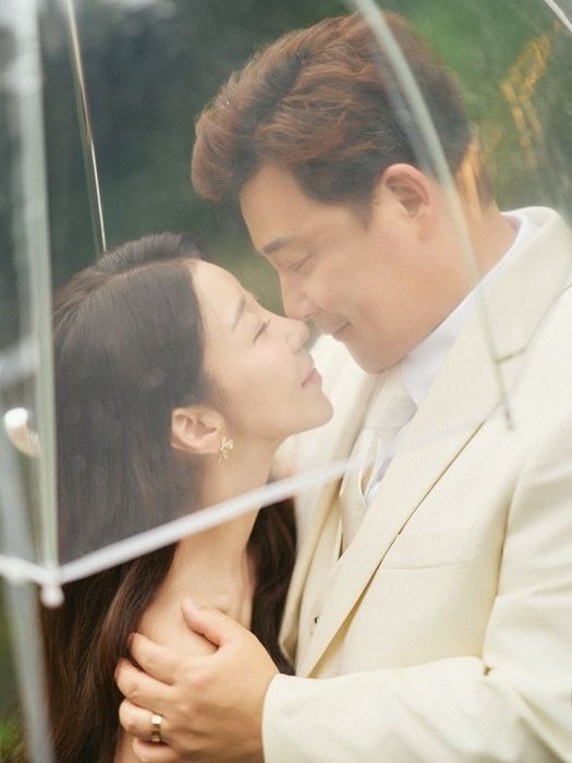 윤정수와 원진서 커플 (원진서 SNS)