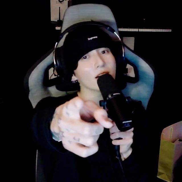 방탄소년단 정국의 위버스 라이브 방송