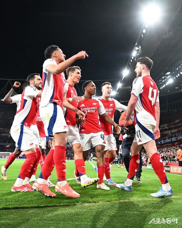 영국 유명 베팅업체 슈퍼컴퓨터가 아스널의 2025~2026시즌 프리미어리그 우승을 전망했다. 사진출처｜아스널 페이스북