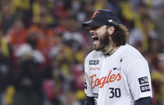 폰세는 2026시즌 어떤 유니폼을 입게 될까. 그는 샌디에이고 등 여러 MLB 구단의 관심을 받고 있다. 뉴시스