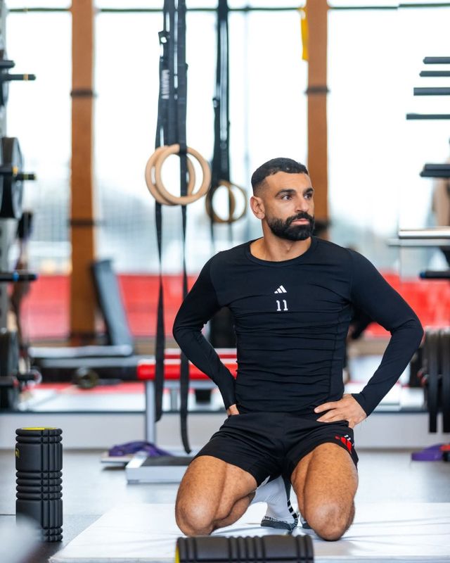 리버풀 슈퍼스타 모하메드 살라와 아르네 슬롯 감독의 관계가 점차 악화되고 있다. 슬롯 감독이 그를 주전에서 제외시킨 가운데 사우디아라비아의 구애가 점점 강해지고 있다. 사진출처｜리버풀 페이스북