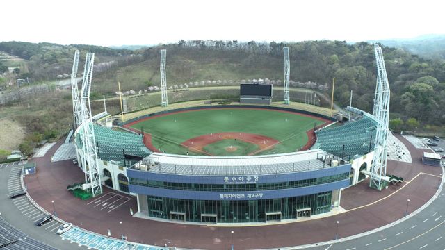 울산 문수야구장을 홈으로 쓰는 울산프로야구단(가칭)이 2026시즌부터 퓨처스리그에 참가한다. 뉴시스