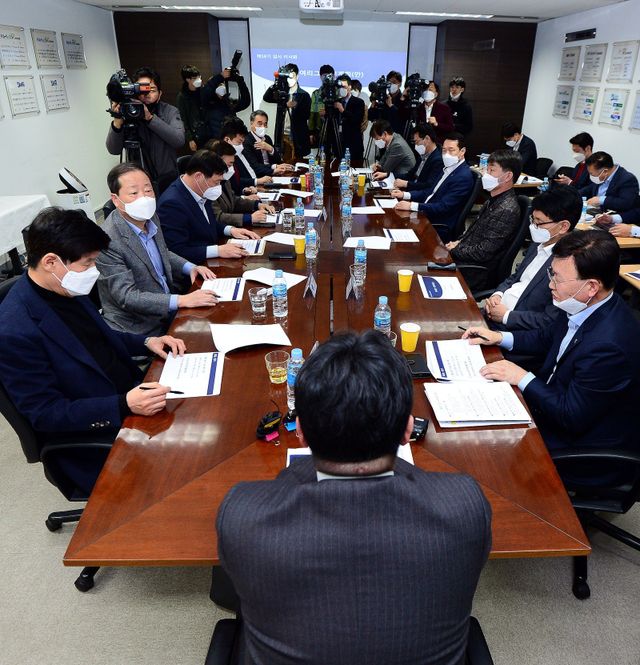 KOVO가 2026~2027시즌부터 외국국적동포선수에게 여자부 신인선수 드래프트 참가자격을 부여하기로 했다. 스포츠동아DB