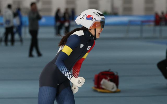 김민선이 15일(한국시간) 노르웨이 하마르에서 막을 내린 올 시즌 스피드스케이팅 월드컵 4차 대회 2차 레이스에서 37초835의 기록으로 동메달을 따내며 올 시즌 첫 월드컵 메달을 목에 걸었다. 뉴시스