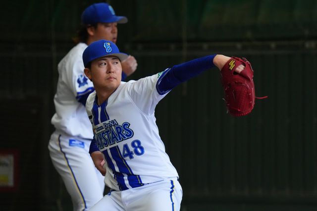 롯데는 2026시즌 아시아쿼터로 NPB에서 6시즌을 뛴 교야마 마사야를 영입했다. 사진제공ㅣ롯데 자이언츠