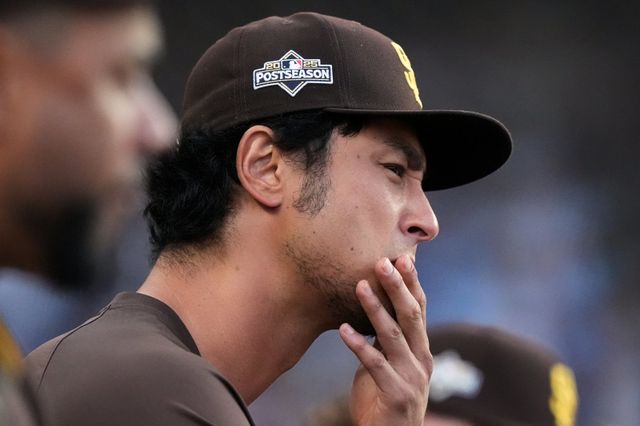 샌디에이고 다르빗슈 유는 현재 토미존 수술 이후 재활 중이다. 그는 2027시즌 복귀를 앞두고 현역 연장에 관한 고민을 이어가고 있다. AP뉴시스