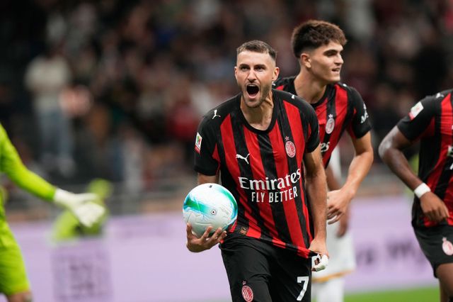 멕시코축구대표팀 공격수 히메네스는 이번 시즌 발목 부상으로 고전하고 있다. 수술이 임박했지만 북중미월드컵에 제 컨디션으로 출전할 수 있을 지는 의문이다. AP뉴시스