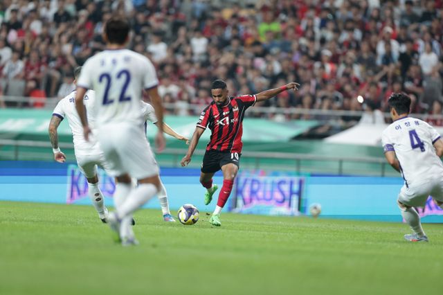 FC서울 안데르손(가운데)은 올해 7월 서울 이적 후 공격 포인트 수확이 저조했다. 비시즌동안 섬세함을 보완해 내년에 팀에 보탬이 되겠다는 각오다. 사진제공│한국프로축구연맹