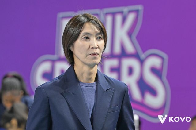 요시하라 토모코 흥국생명 감독은 3일 도로공사와 홈경기서 3-2 역전승을 거둔 뒤 “처음 이 팀에&nbsp;왔을 때 다 같이 성장했으면 한다고 얘기했다. 성장을 해야 팀이 만들어진다. 예전에 말했듯, 죽순처럼 성장하는 팀을 만들고 싶다”고 말했다. 사진제공｜KOVO