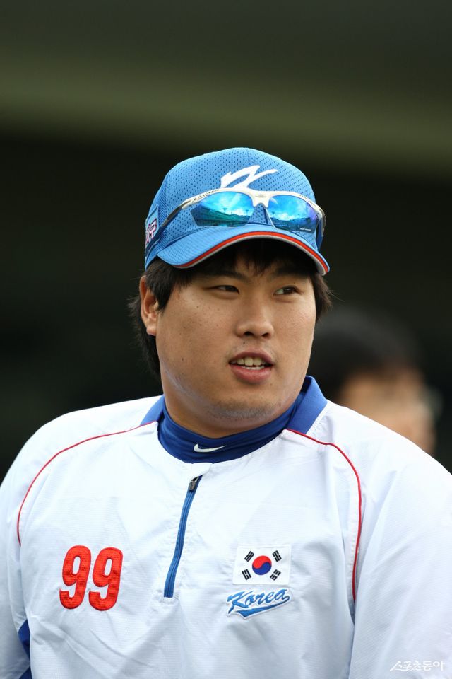 한화 류현진은 내년 1월 사이판서 열릴 WBC 대표팀 1차 캠프 국내 선수 명단에 이름을 올렸다. 사진은 2010년 광저우AG 대표팀 훈련 당시 류현진. 스포츠동아 DB