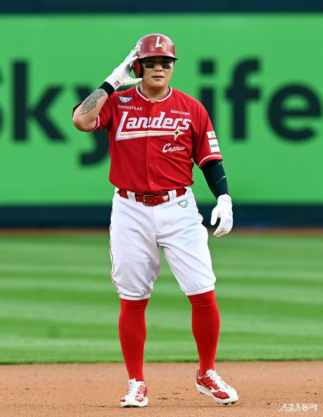 추신수는 2026 HOF 후보 명단에 올라 한 표를 획득했다. 그는 MLB서 굵직한 활약을 해내며 코리안 빅리거의 새로운 역사를 썼다. 사진은 SSG 시절 추신수. 스포츠동아DB