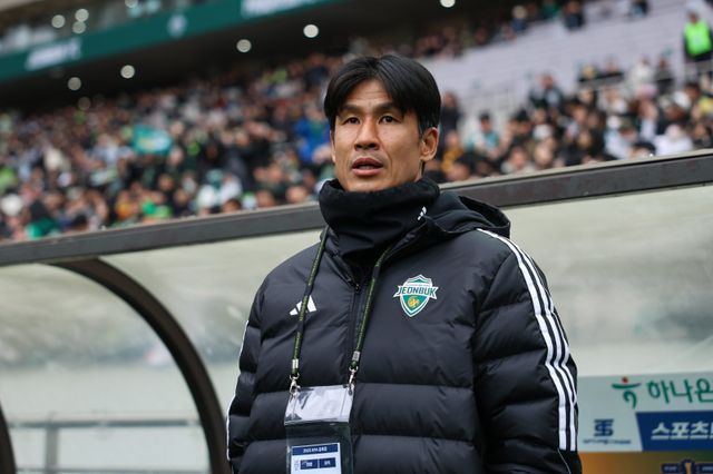 정조국 전북 코치는 6일 서울월드컵경기장에서 코리아컵 우승에 성공한 뒤 전북의 재도약 원동력으로 신뢰를 지목했다. 사진제공│대한축구협회