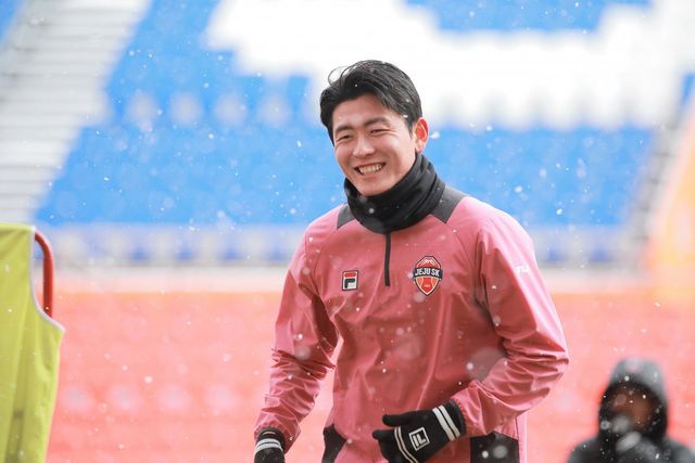 제주 장민규는 올 시즌 처음으로 K리그 무대에 도전한다. J리그에서 일취월장한 기량을 보여준 그는 올 시즌 “일본 진출 이전보다 성장한 모습을 보여드리겠다”고 다짐했다. 사진제공｜제주 SK