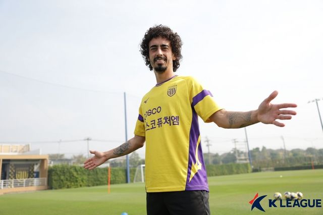 발디비아는 전남 역사상 첫 외국인 주장이 됐다. 더 커진 책임감 만큼 올해는 팀의 목표인 승격을 반드시 이루겠다는 각오다. 사진제공｜한국프로축구연맹