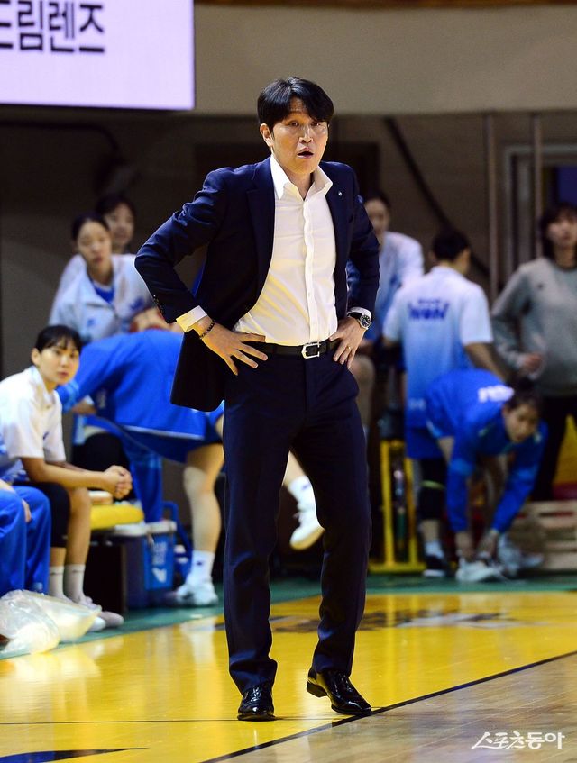 우리은행 위성우 감독. 청주｜김민성 기자 marineboy@donga.com