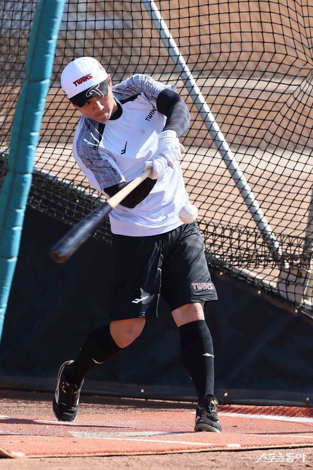 LG 외야수 최원영은 프로 데뷔 이후 처음으로 1군 스프링캠프에 참가했다. 주전 외야수 선배들의 장점을 두루 습득하기 위해 노력하고 있다. 사진제공｜LG 트윈스