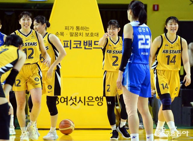 KB스타즈 선수들. 스포츠동아DB