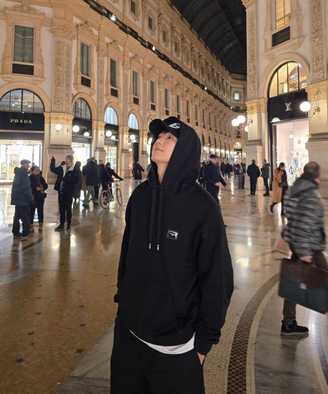 사진출처=정해인SNS