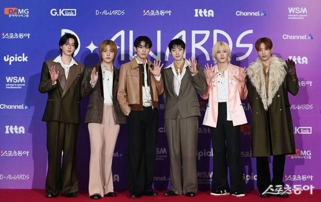 스포츠동아가 주최하고 ‘유픽과 함께하는 제1회 디 어워즈(D Awards with UPICK)’(주최: 스포츠동아, WSM · 주관: UPICK, WSM · 후원: G.K Link, ITTA)가 22일 고려대학교 화정체육관에서 열렸다. 피원하모니가 포즈를 취하고 있다. 주현희 기자 teth1147@donga.com