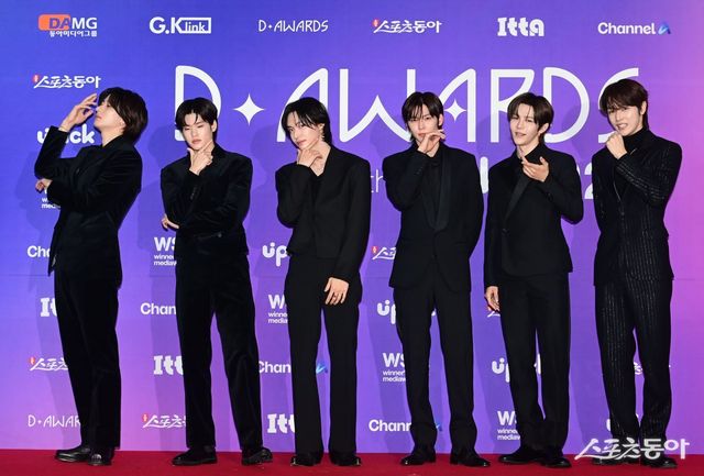 스포츠동아가 주최하고 ‘유픽과 함께하는 제1회 디 어워즈(D Awards with UPICK)’(주최: 스포츠동아, WSM · 주관: UPICK, WSM · 후원: G.K Link, ITTA)가 22일 고려대학교 화정체육관에서 열렸다. 라이즈가 포즈를 취하고 있다. 주현희 기자 teth1147@donga.com