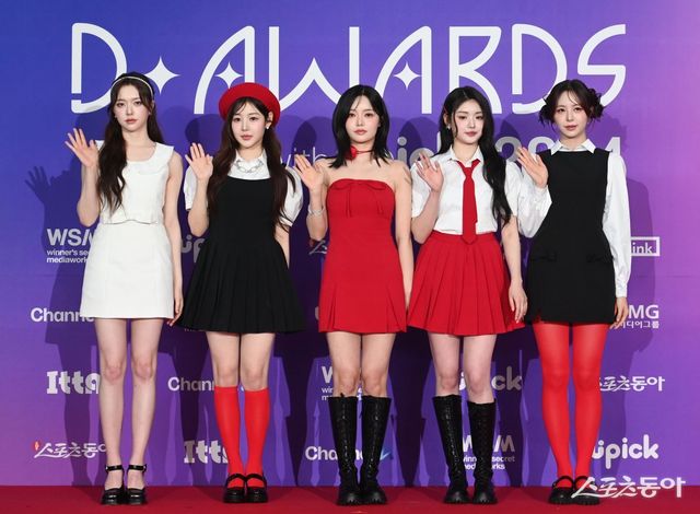 스포츠동아가 주최하고 ‘유픽과 함게하는 제1회 디 어워즈(D Awards with UPICK)’(주최: 스포츠동아, WSM · 주관: UPICK, WSM · 후원: G.K Link, ITTA)가 22일 고려대학교 화정체육관에서 열렸다. 피프티피프티가 포즈를 취하고 있다. 주현희 기자 teth1147@donga.com