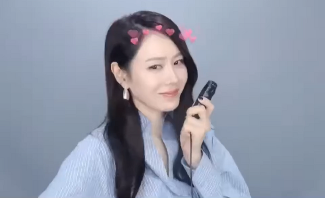 사진출처=손예진SNS