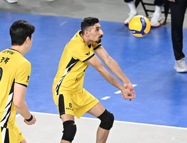 KB손해보험 야쿱은 ‘봄배구 비밀병기’다. 라마단 기간에도 몸 관리를 빈틈없이 하며 26일 대한항공과 PO를 준비하고 있다. 사진제공｜KOVO