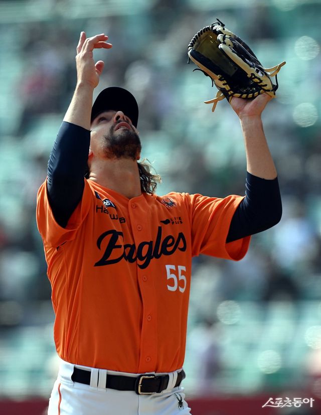 한화 와이스가 11일 시범경기 인천 SSG전에 선발등판했다. 인천｜김민성 기자 marineboy@donga.com