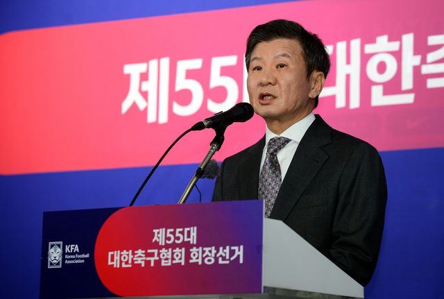 지난 2월26일 서울 신문로 축구회관에서 열린 ‘제55대 대한축구협회 회장선거’에서 회장으로 당선된 정몽규 당선인이 소감을 밝히고 있다. 스포츠동아DB