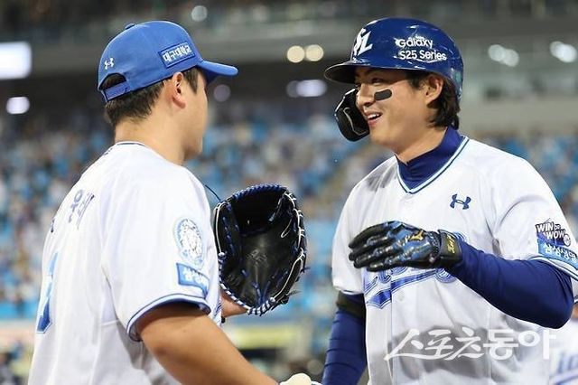 구자욱(오른쪽). 사진제공ㅣ삼성 라이온즈