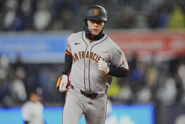 샌프란시스코 이정후가 15일 필라델피아와 원정경기에서 5타수 무안타 3삼진을 기록했다. 비록 안타를 기록하진 못했지만, 이날 총 29구를 지켜보며 특유의 끈질긴 모습을 보여줬다. AP뉴시스