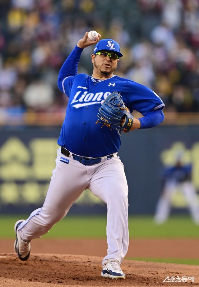 삼성 후라도는 올 시즌 가장 불운한 투수로 꼽힌다. 선발등판한 5경기에서 모두 QS를 기록하고도 1승(3패)에 그쳤고, 팀도 1승4패로 부진했다. 그가 등판하는 날 9이닝당 득점지원이 3.7점에 불과한 타선이 야속하기만 하다. 스포츠동아 DB