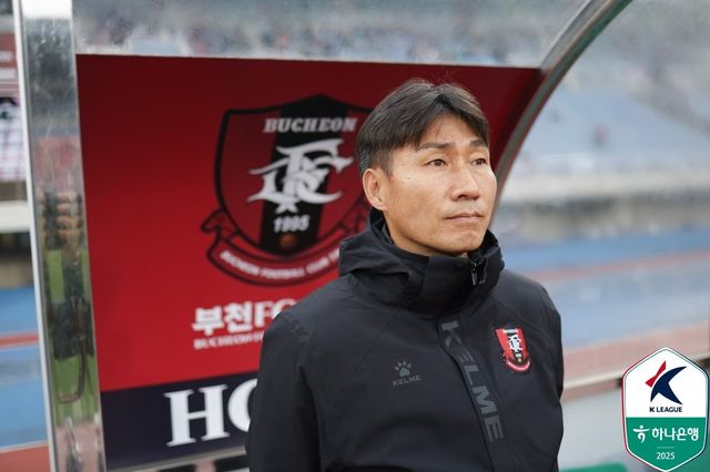 부천 이영민 감독은 16일 제주와 코리아컵 3라운드 홈경기가 끝난 뒤 “제주전 승리는 기쁘지만, 리그에 다시 집중해야할 때”라며 냉정함을 유지하려 노력했다. 사진제공｜한국프로축구연맹