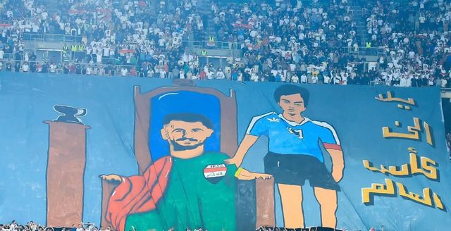 한국-이라크의 6월 6일(한국시간) 북중미월드컵 아시아 최종예선 9차전 경기가 열릴 바스라국립경기장은 규모나 열기가 상당하다. 이라크 홈팬들이 3월 21일 쿠웨이트전을 관전하며 뜨거운 응원전을 펼치고 있다. 사진출처｜이라크축구협회 SNS