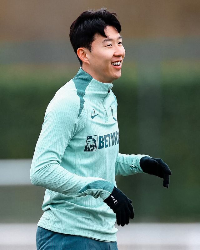 토트넘 주장 손흥민이 18일(한국시간) 프랑크푸르트와의 UEL 8강 2차전 원정경기도 결장한다. 최근 입은 발부상 여파다. 사진출처 | 토트넘 SNS